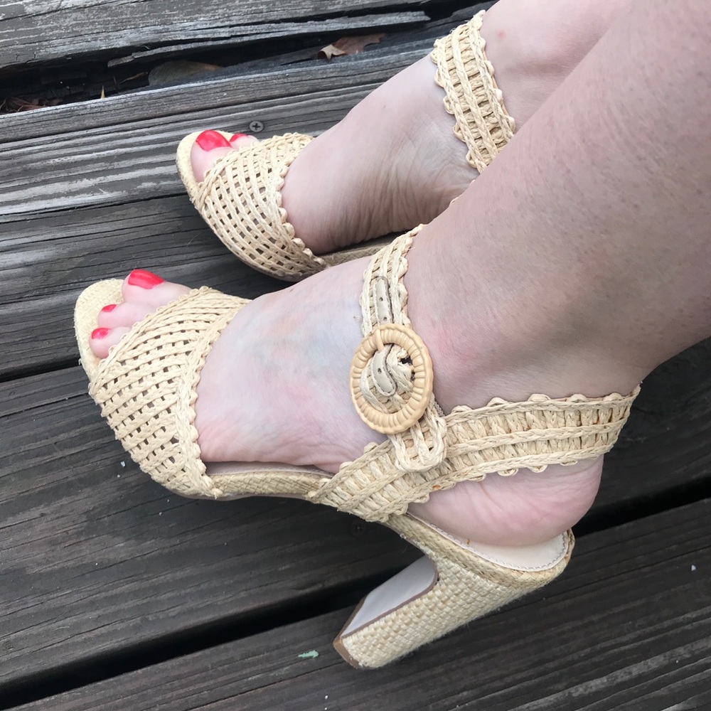 Jessica Simpson summer heels 8.5
